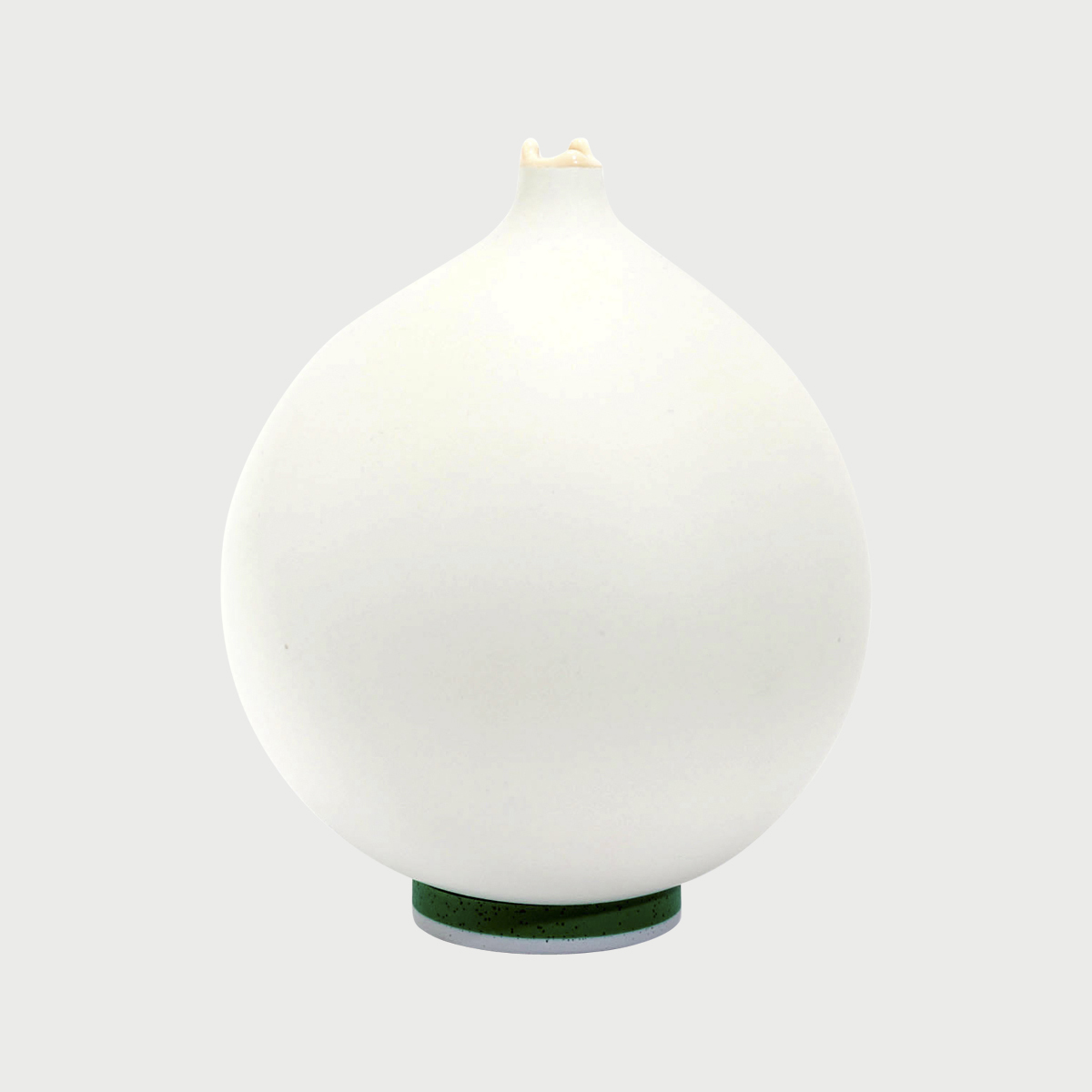 Selene vase white 1